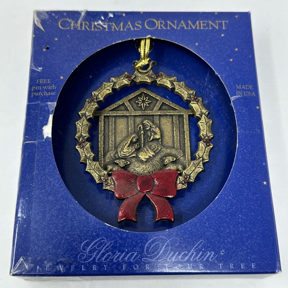 Vintage 1991 Nativity Wreath Metal Ornament Gloria Duchin Made in USA N1